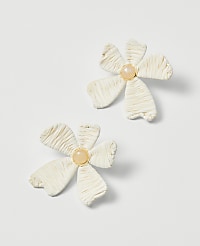 Raffia Flower Stud Earrings carousel Product Image 1