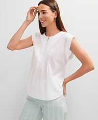 Clip Dot Pintucked Top carousel Product Image 1