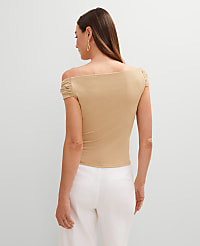 Metallic Asymmetric Top carousel Product Image 2
