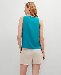 V-Neck Shell carousel Product Image 2