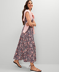 Weekend Collection Floral Flare Dress carousel Product Image 4