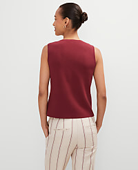 V-Neck Sweater Vest carousel Product Image 2