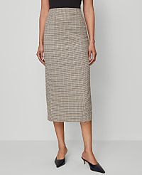 The Clean Pencil Skirt in Plaid carousel Product Image 2