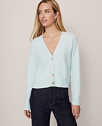V-Neck Cardigan carousel Product Image 3
