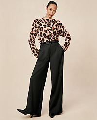 The Modern Wide-Leg Trouser carousel Product Image 5