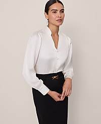 Petite V-Neck Popover carousel Product Image 4