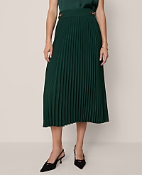 Horsebit Pleated Midi Skirt carousel Product Image 3
