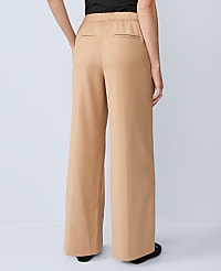 Wide-Leg Jogger Pant carousel Product Image 3