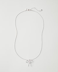 Metal Bow Pendant Necklace carousel Product Image 1