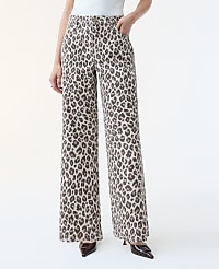 The Wide-Leg Jean in Animal Print carousel Product Image 2