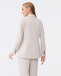 The Tailored Blazer in Textured Crepe carousel Product Image 2