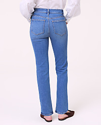 The Slim Jean carousel Product Image 3