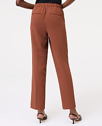 The Relaxed Ankle Pant in Textured Crepe carousel Product Image 3