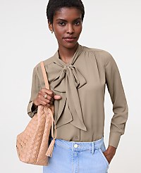 Bow Blouse carousel Product Image 1