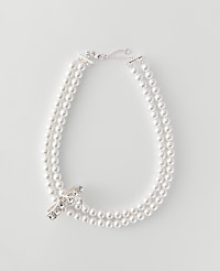 Double Wrap Pearl Bow Necklace carousel Product Image 1