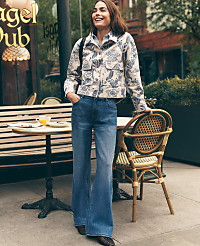 The Wide-Leg Jean carousel Product Image 4