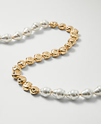 Mixed Pearl and Metal Necklace carousel Product Image 2