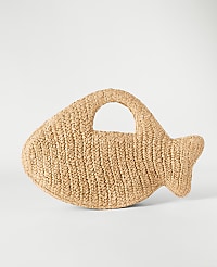 Weekend Raffia Fish Clutch carousel Product Image 1