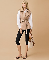 The Petite Capri Pant in Ponte carousel Product Image 5