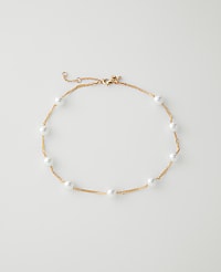 Pearl Necklace carousel Product Image 1