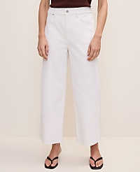 The Petite Wide-Leg Crop Jean &mdash;&nbsp;Curvy Fit carousel Product Image 1