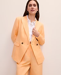 The Petite Cutaway Blazer in Linen Blend carousel Product Image 3