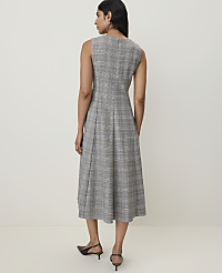 Petite Plaid Crew Neck Midi Dress carousel Product Image 2