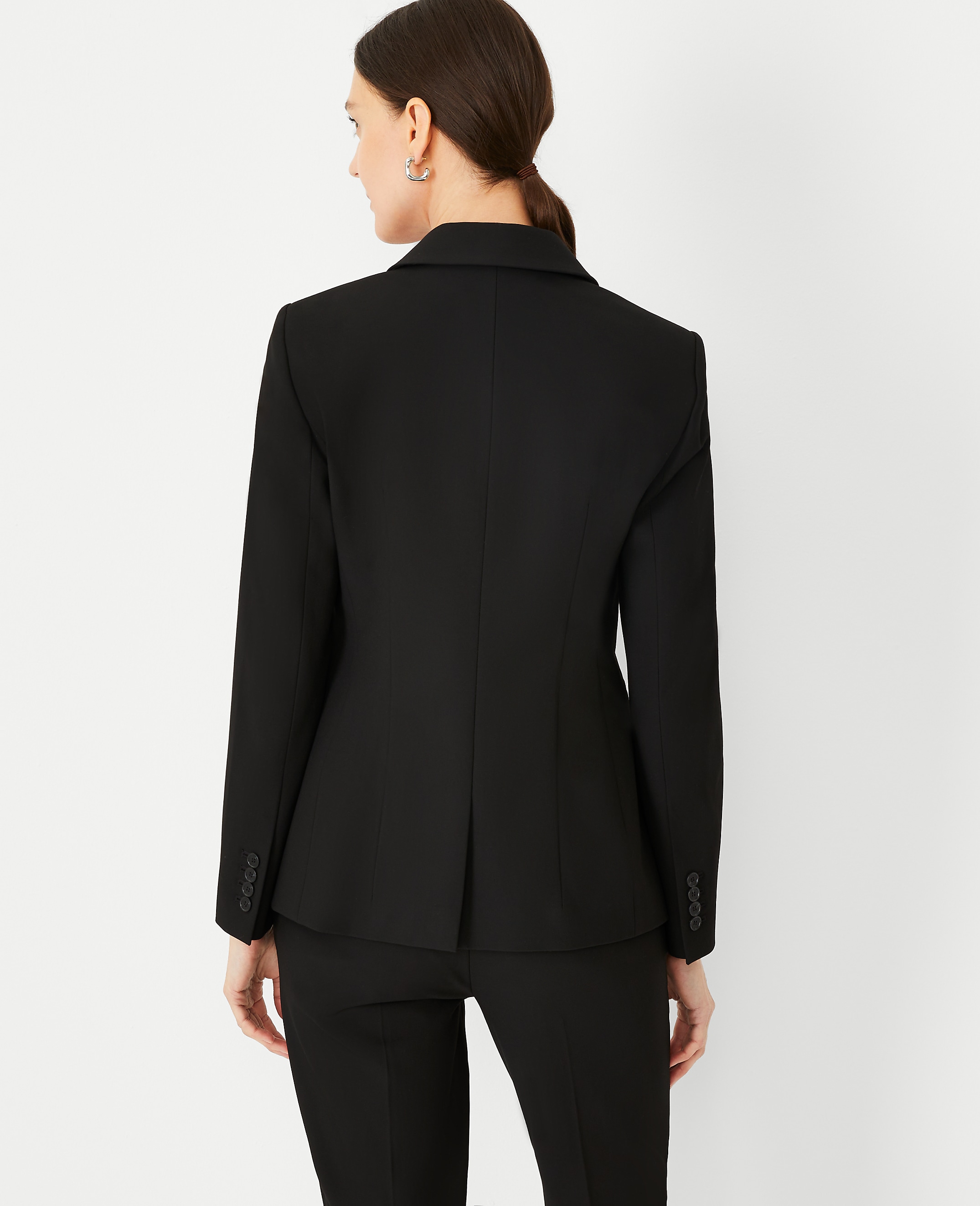 The Fitted Double Breasted Blazer in Bi-Stretch - thumbnail 3