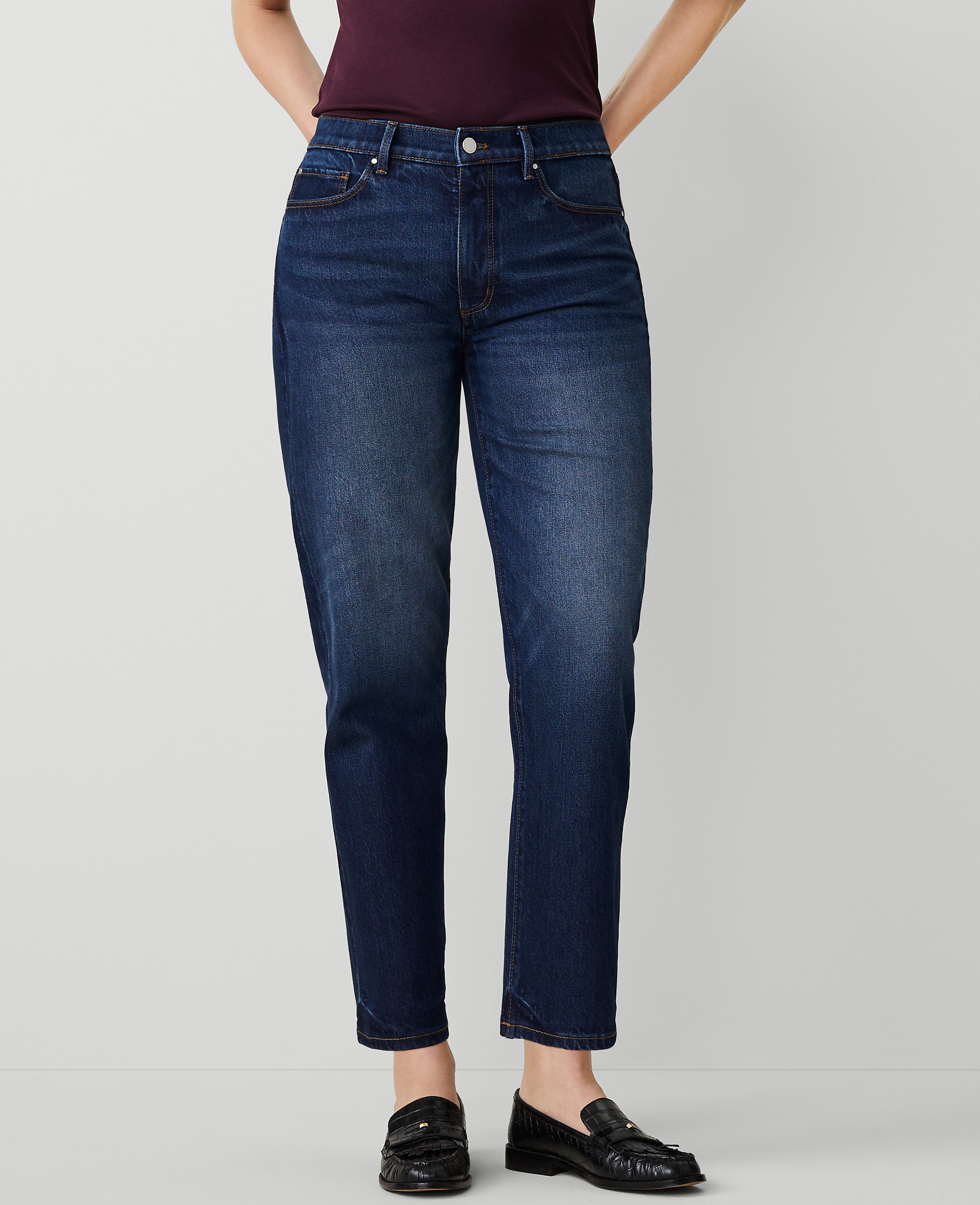Straight Jean - Curvy Fit