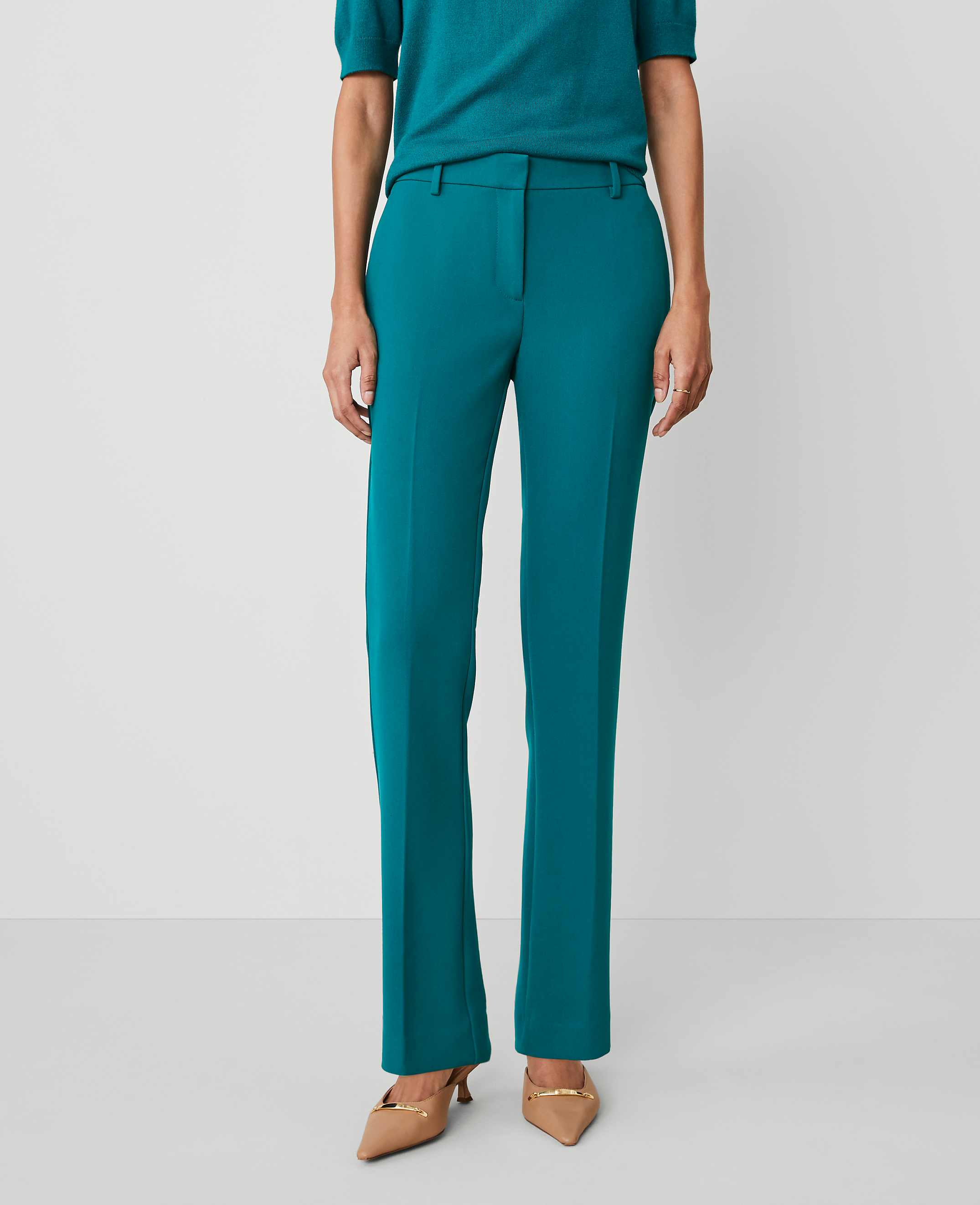 The Petite Sophia Pant &mdash; Curvy Fit