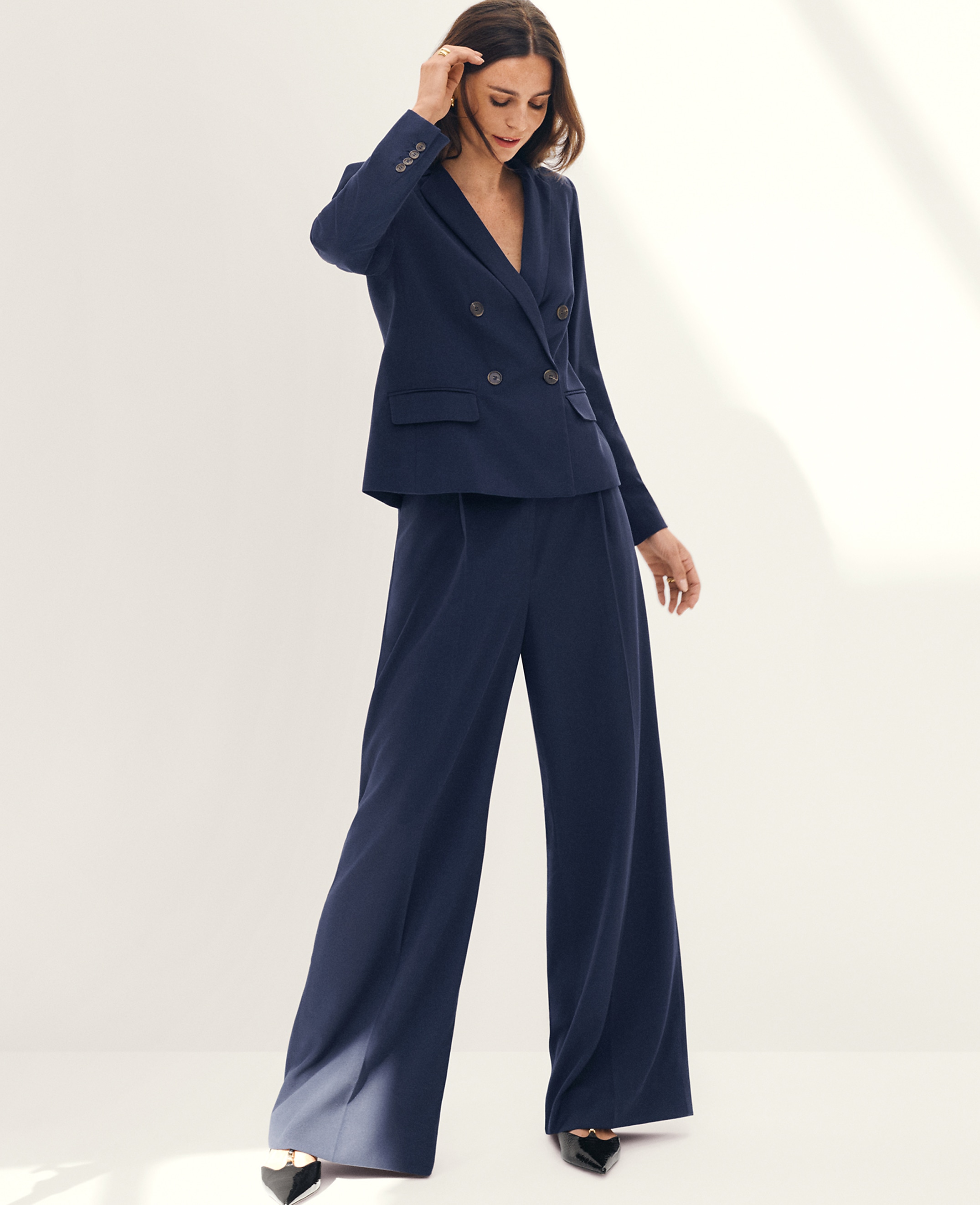 The Pleated Wide-Leg Pant in Textured Drape