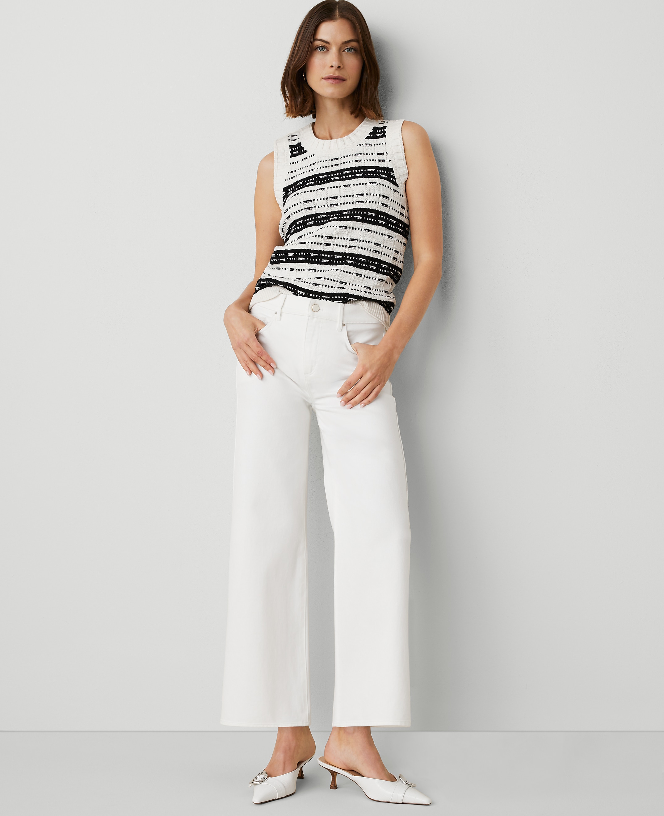 The Petite Wide-Leg Crop Jean