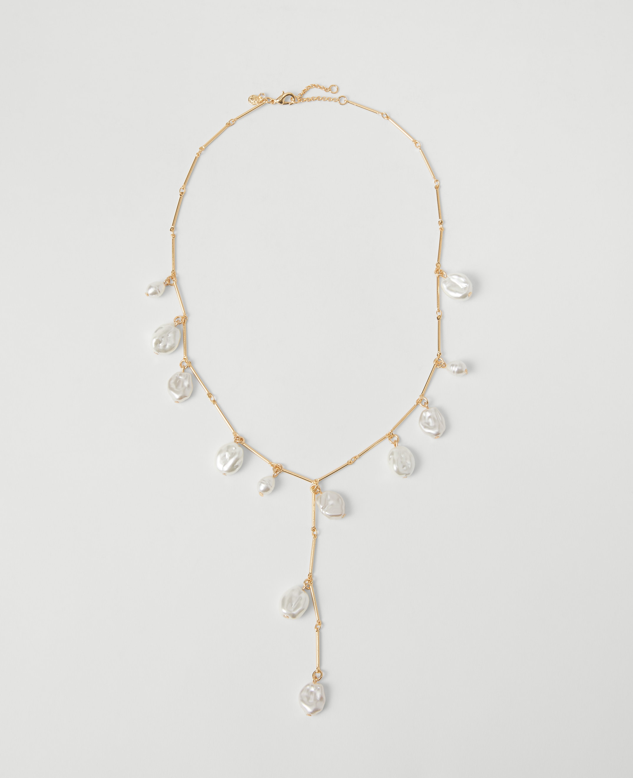 Pearlized Lariat Necklace