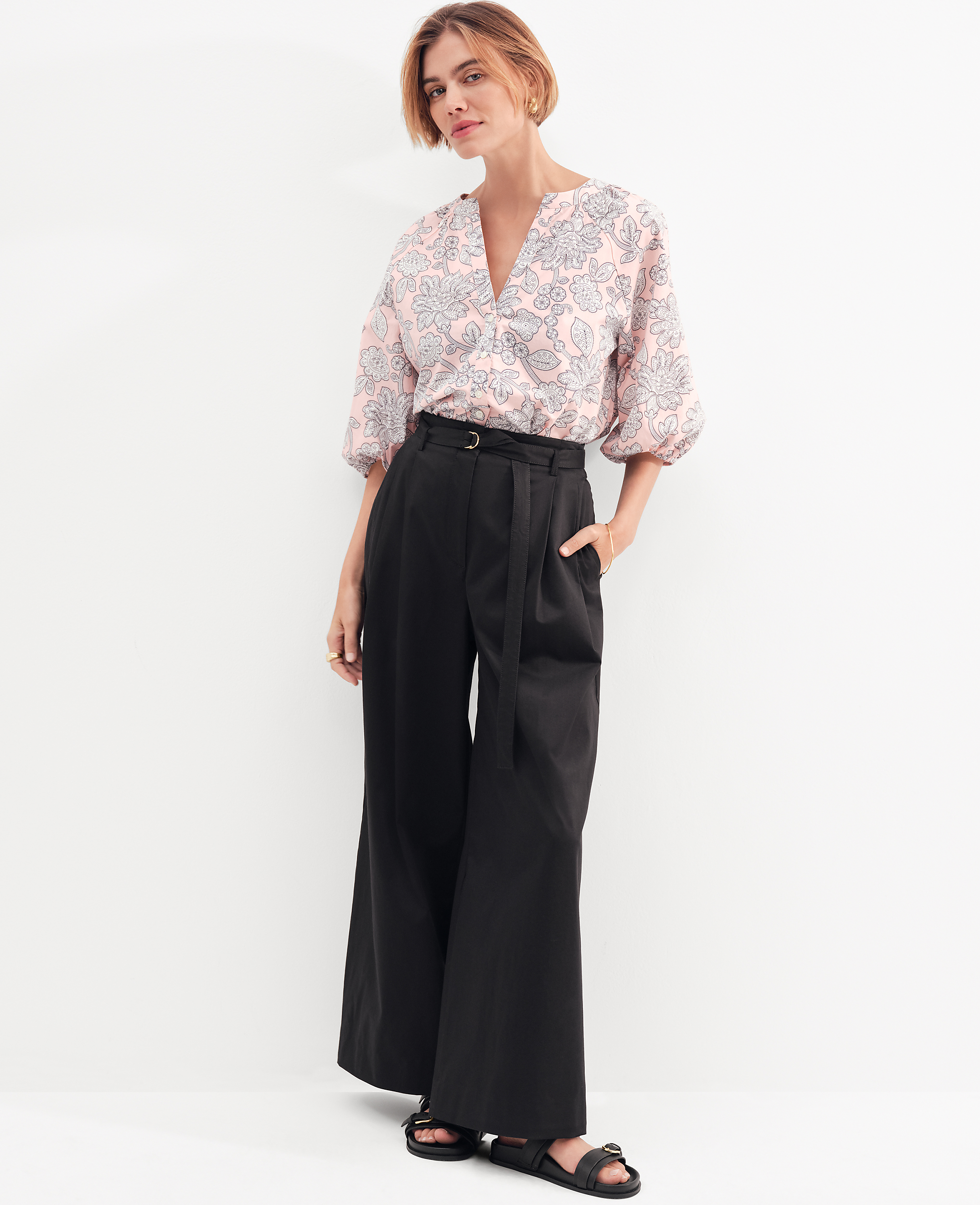 Weekend Collection Belted Wide-Leg Ankle Pant