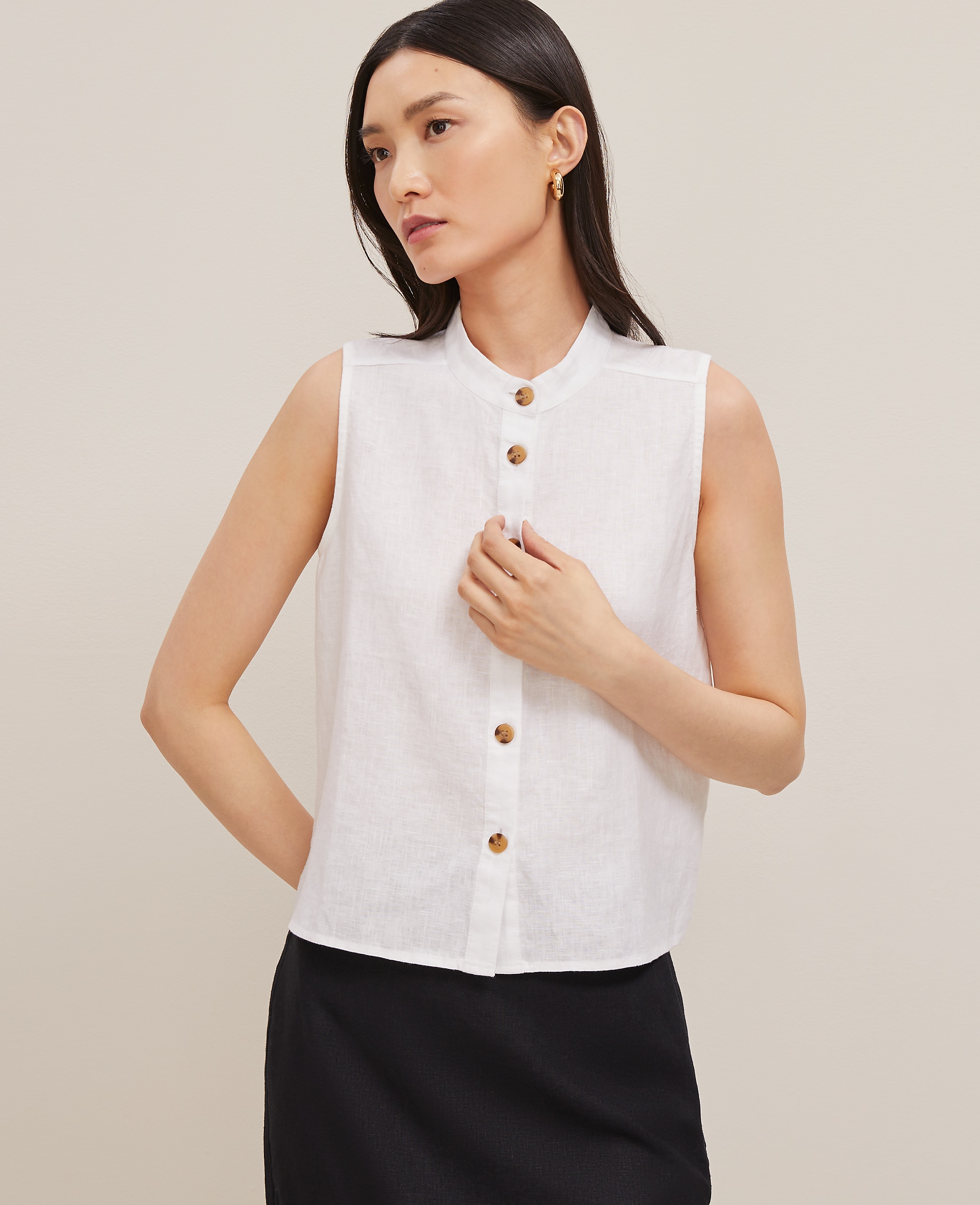 Linen Sleeveless Shirt