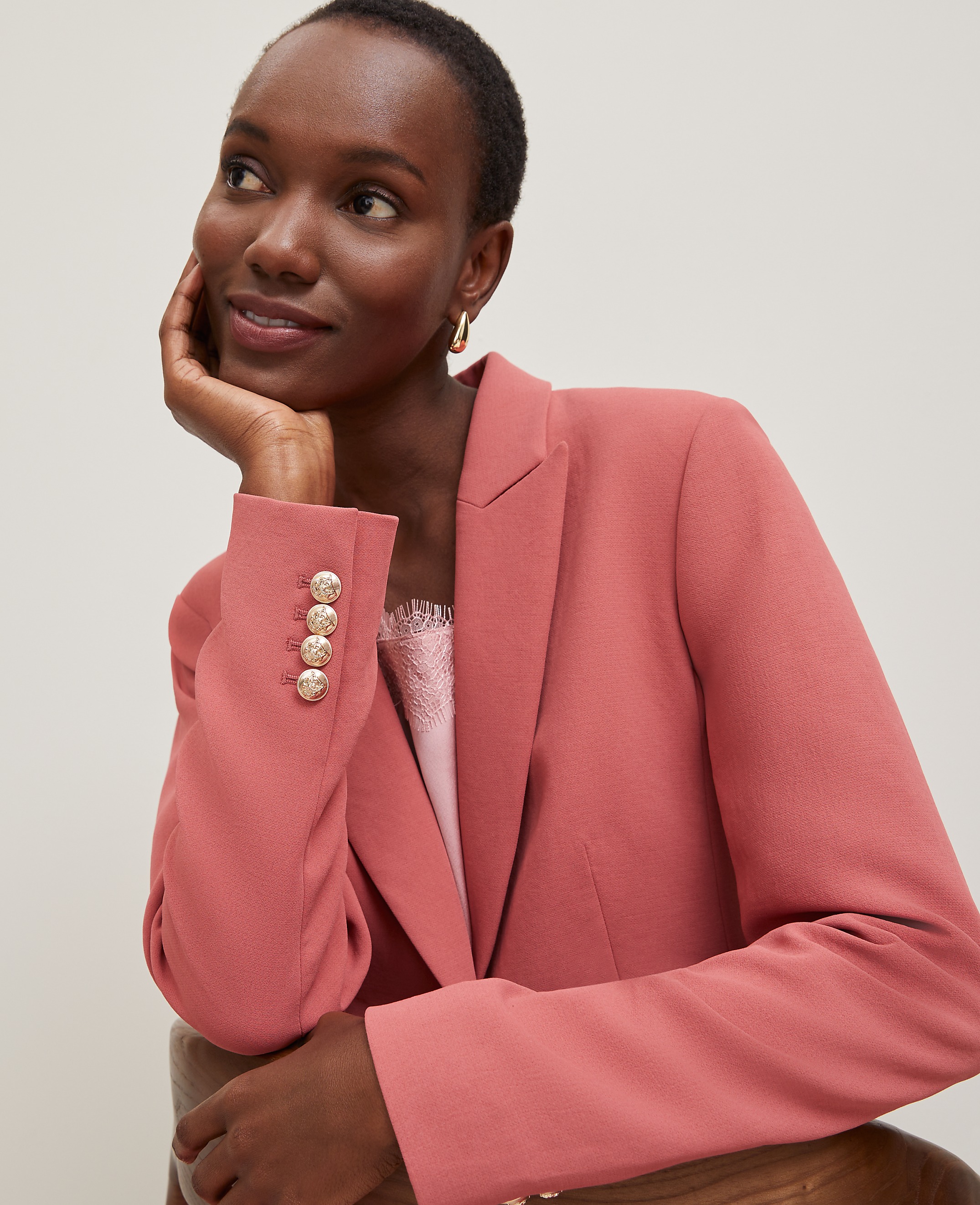 Petite Fitted Blazer in Textured Crepe