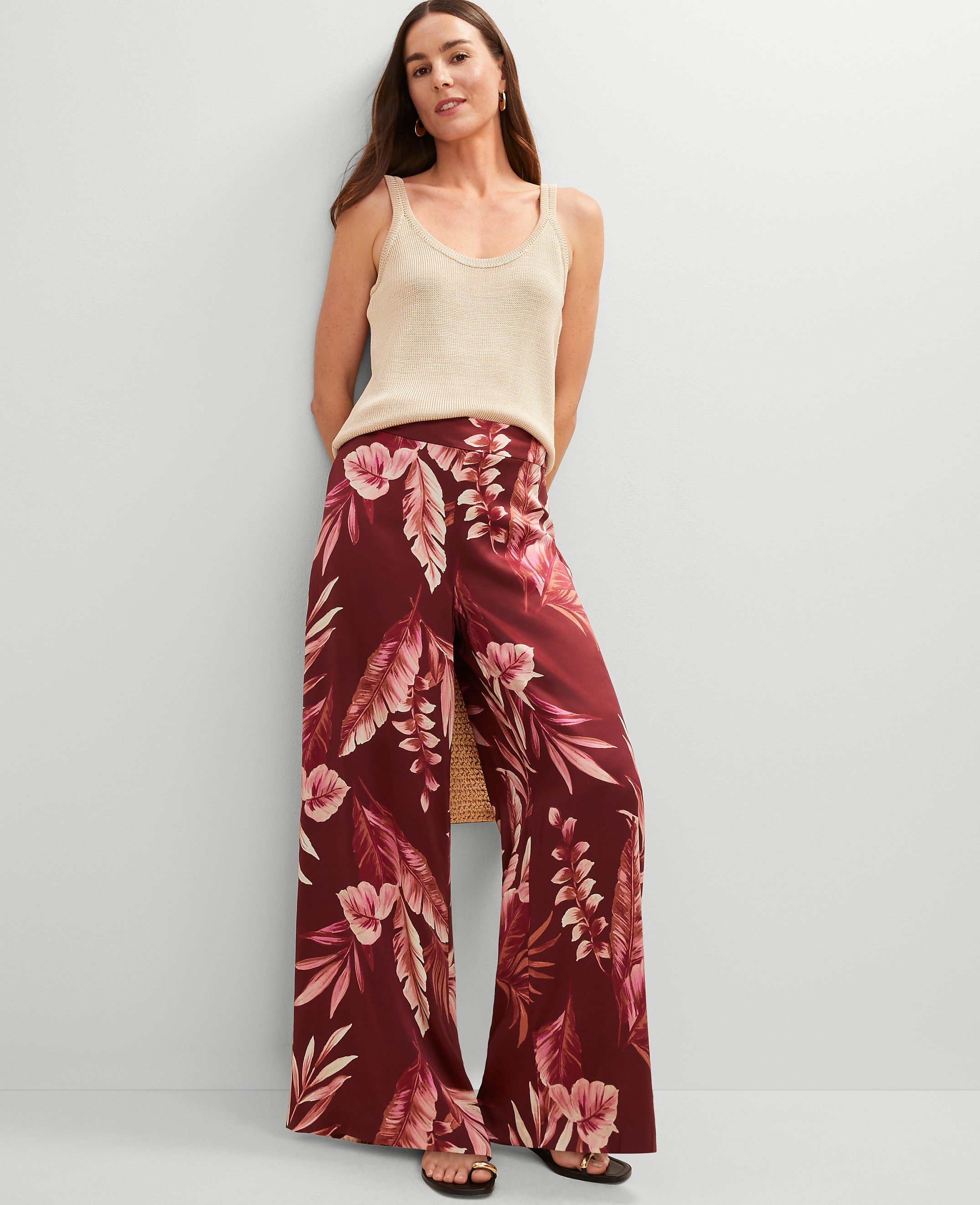 Studio Collection Dramatic Wide-Leg Silk Pant in Tropical Print
