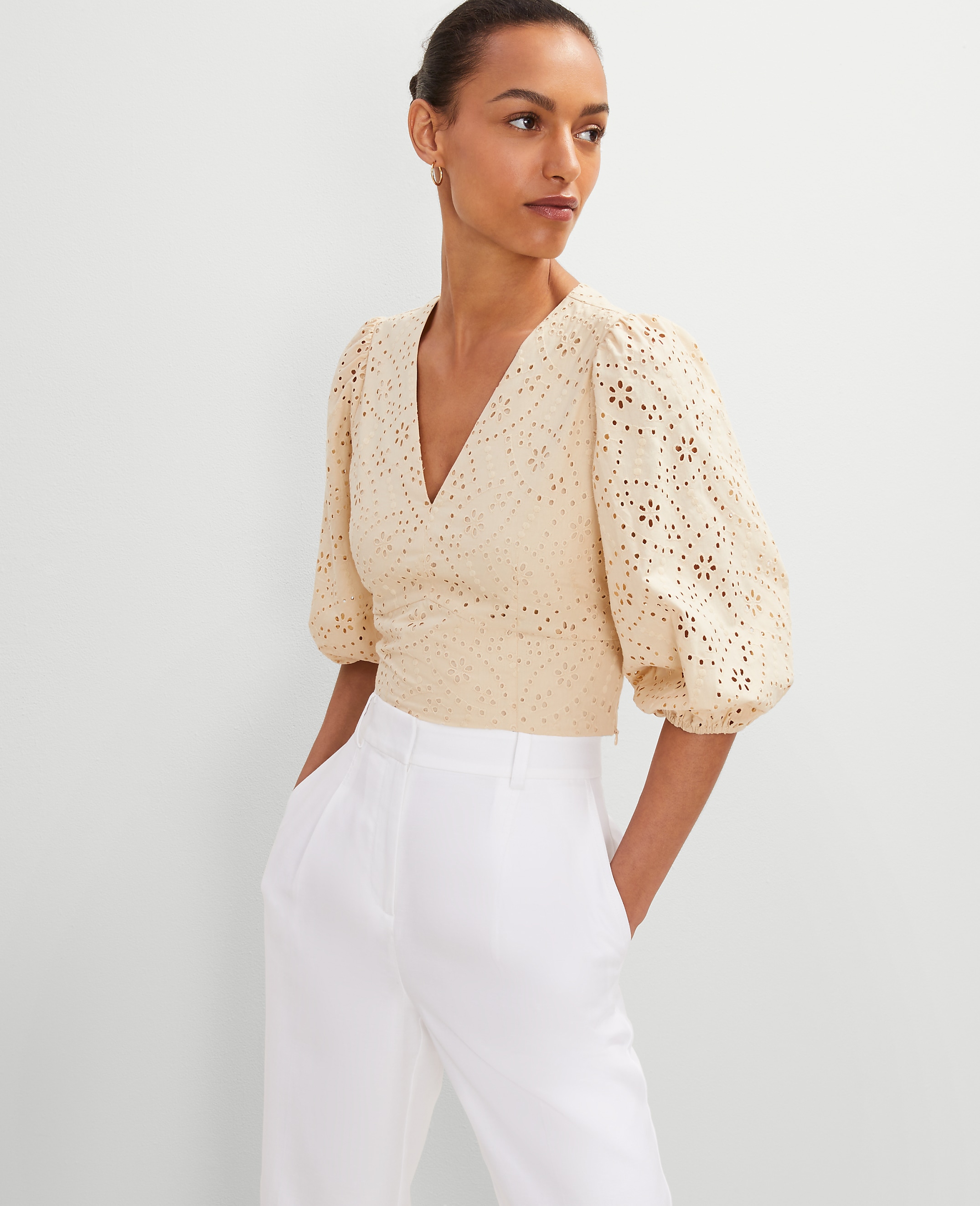 Petite Eyelet Puff Sleeve Blouse