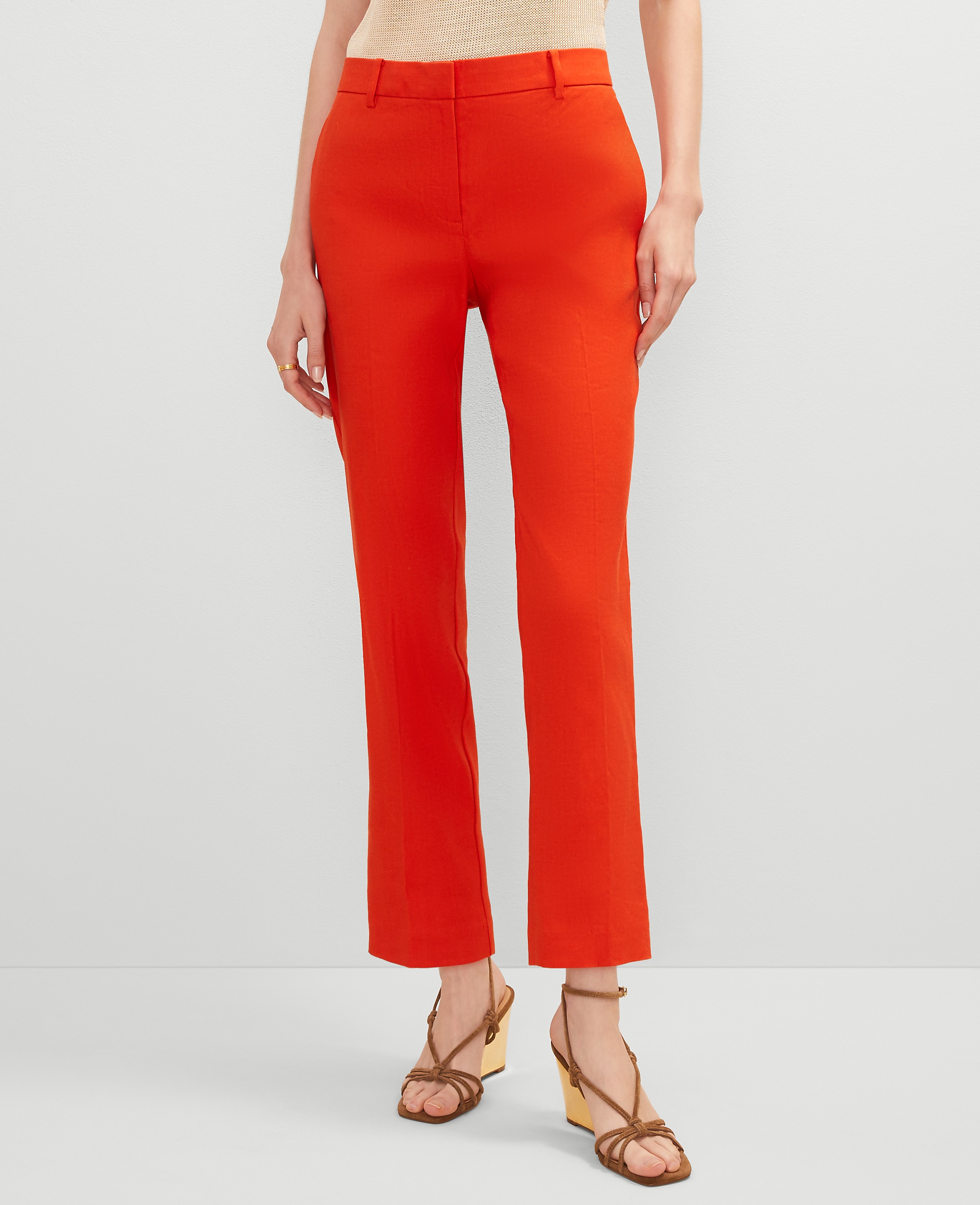 The Petite Eva Ankle Pant in Linen Blend &mdash; Curvy Fit