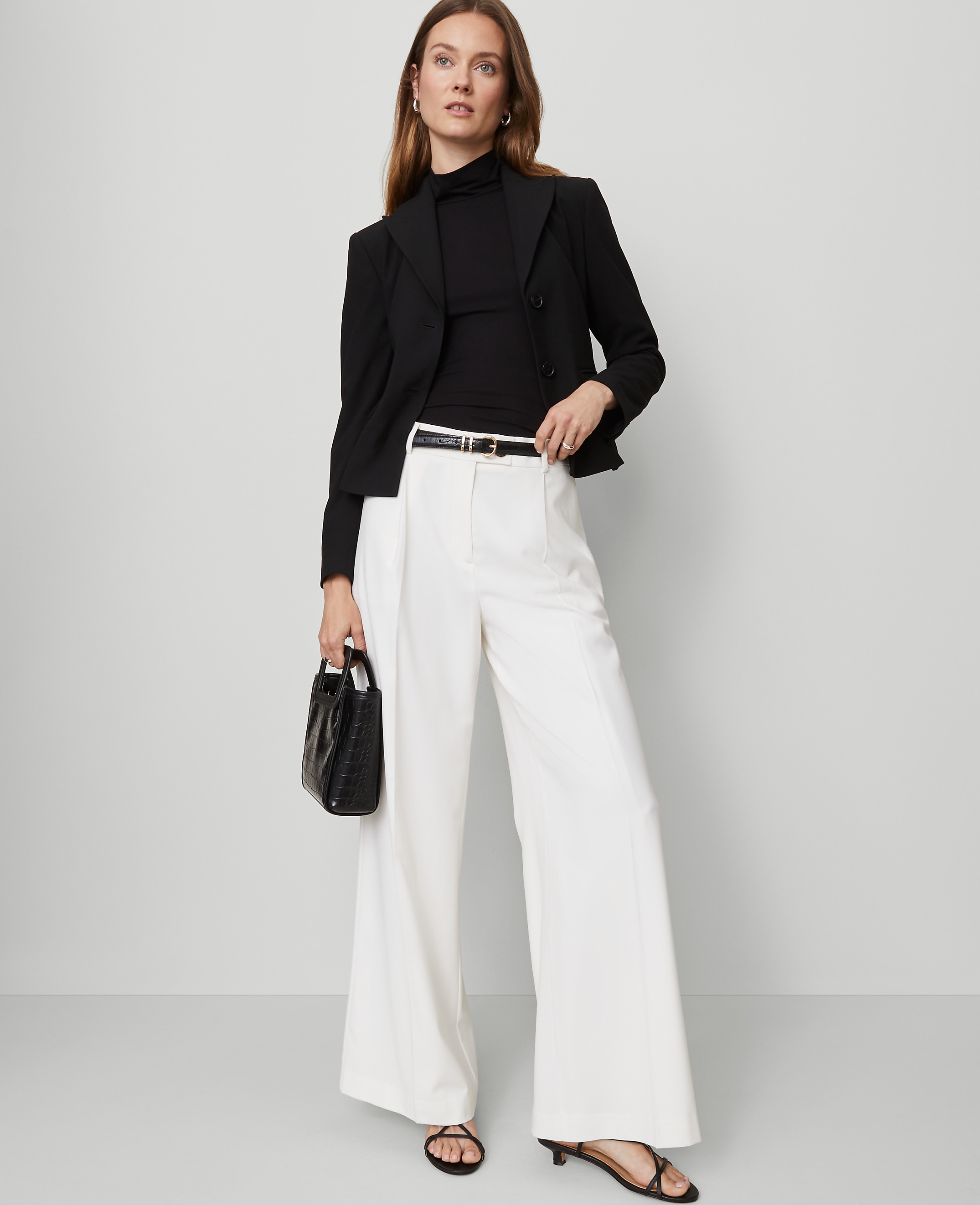 The Shorter Two Button Blazer in Bi-Stretch - thumbnail 5