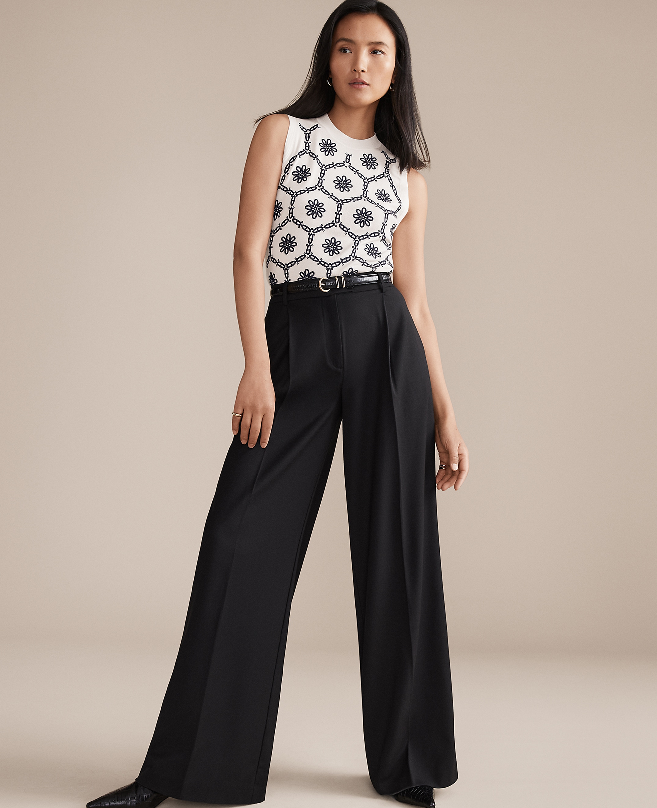 The Petite Modern Wide-Leg Trouser