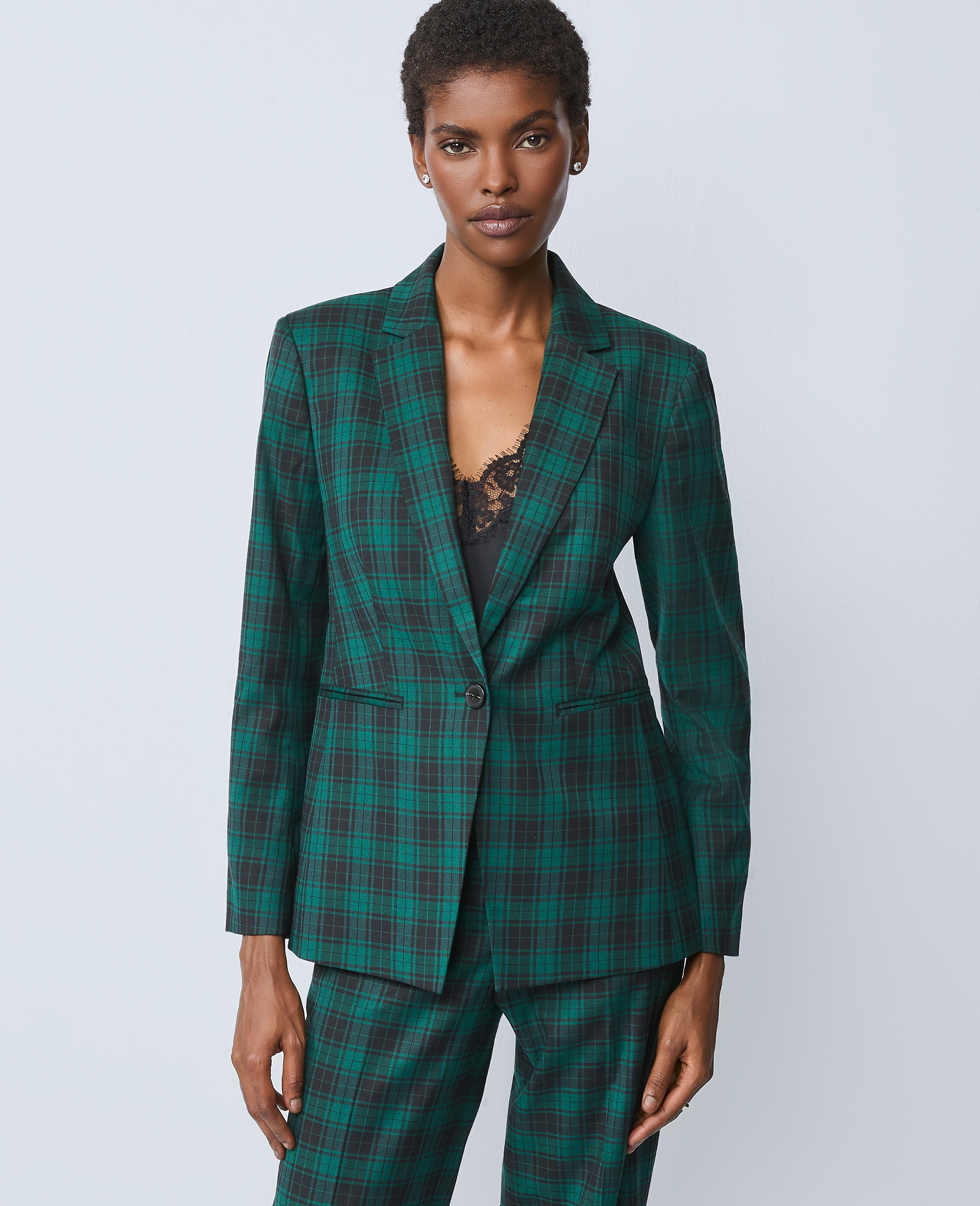 The Petite Notched Single Button Blazer in Plaid