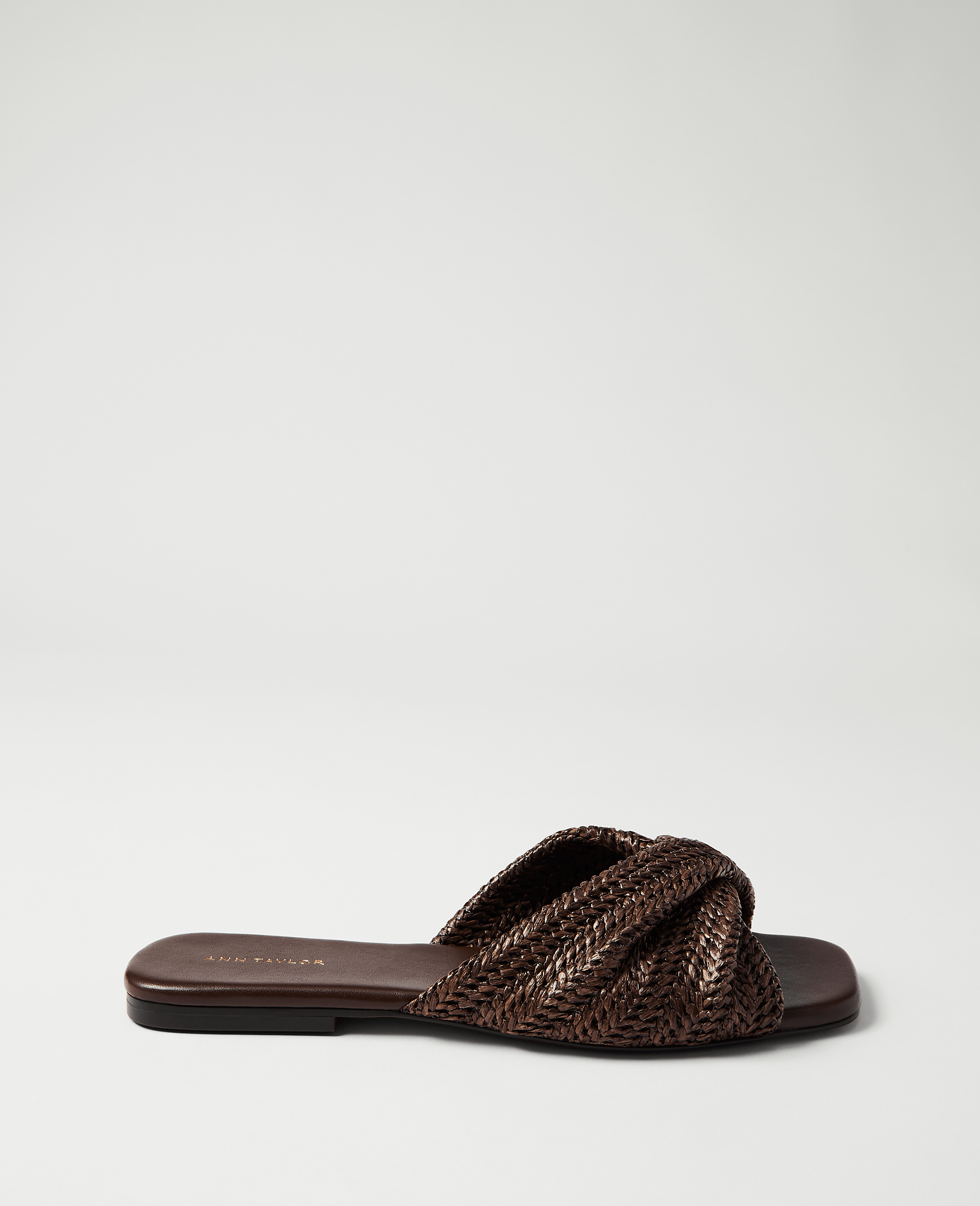 Weekend Knotted Straw Flat