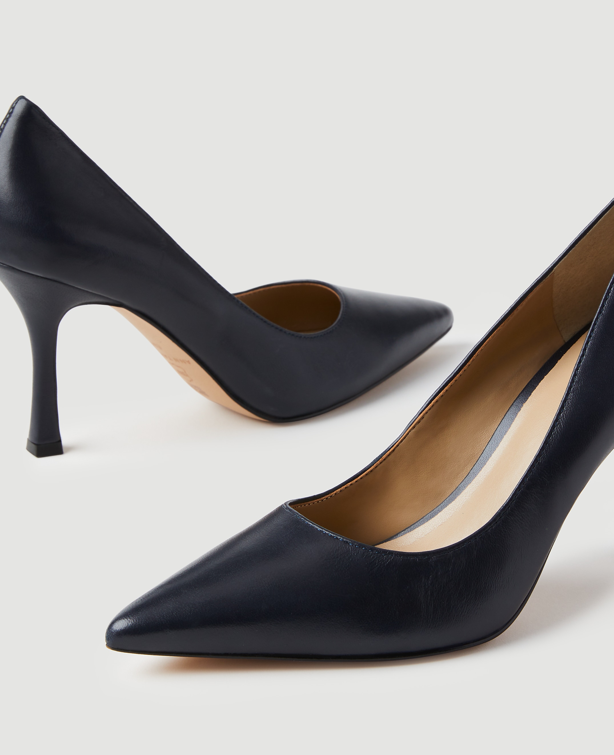 Mila Leather Pump - thumbnail 3