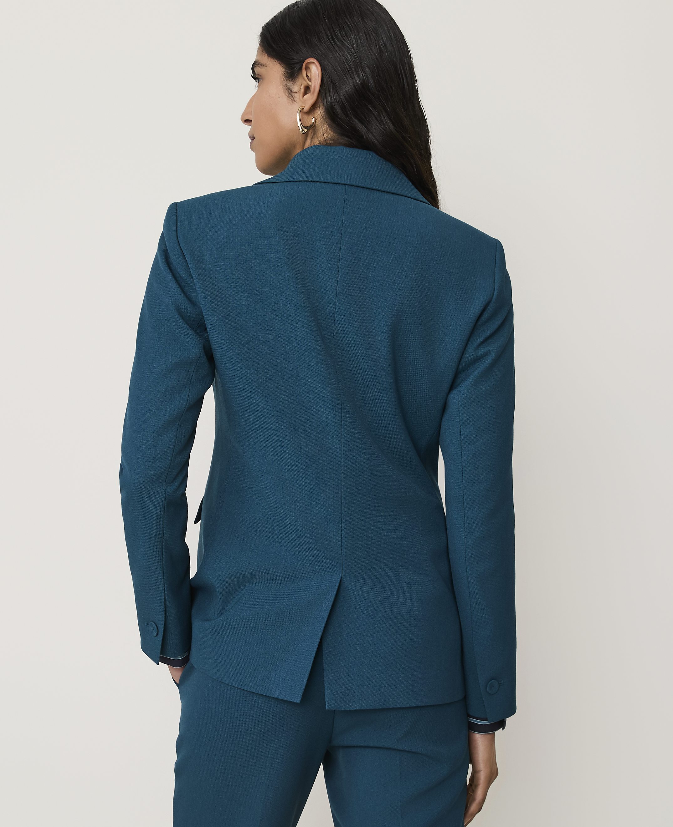 The Fitted Long Blazer in Classic Canvas - thumbnail 3