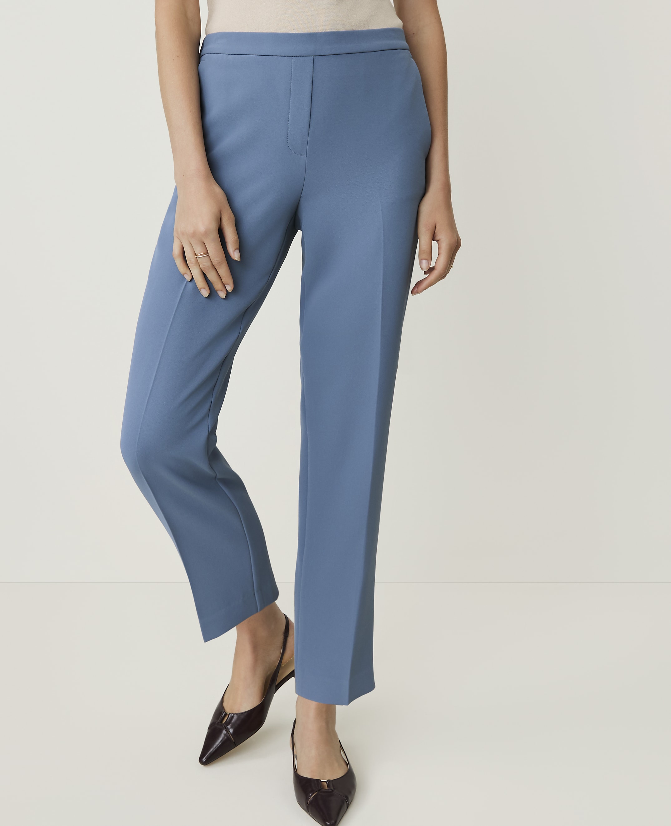 The Relaxed Ankle Pant in Fluid Crepe - thumbnail 3