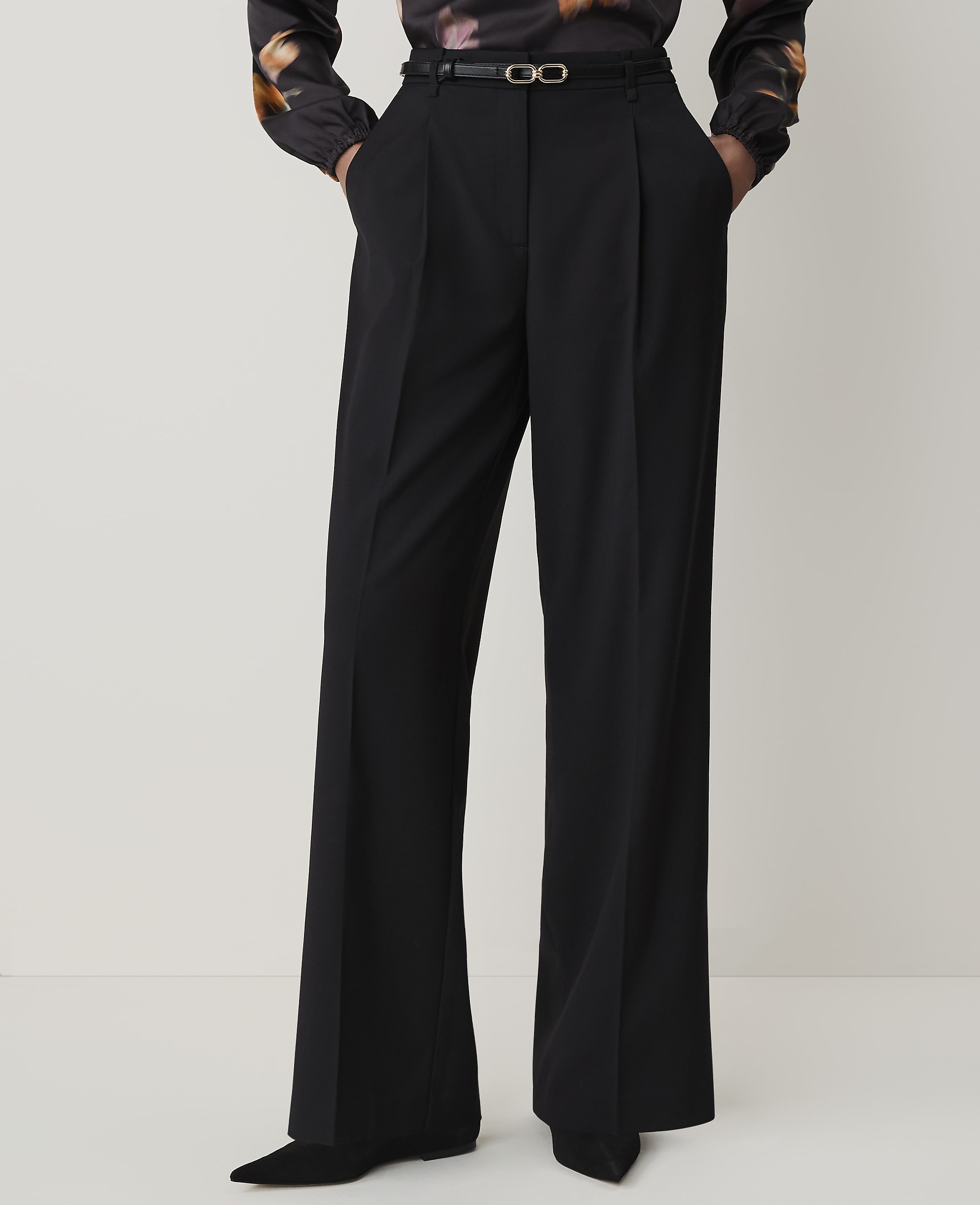 The Pleated Straight Pant - thumbnail 4