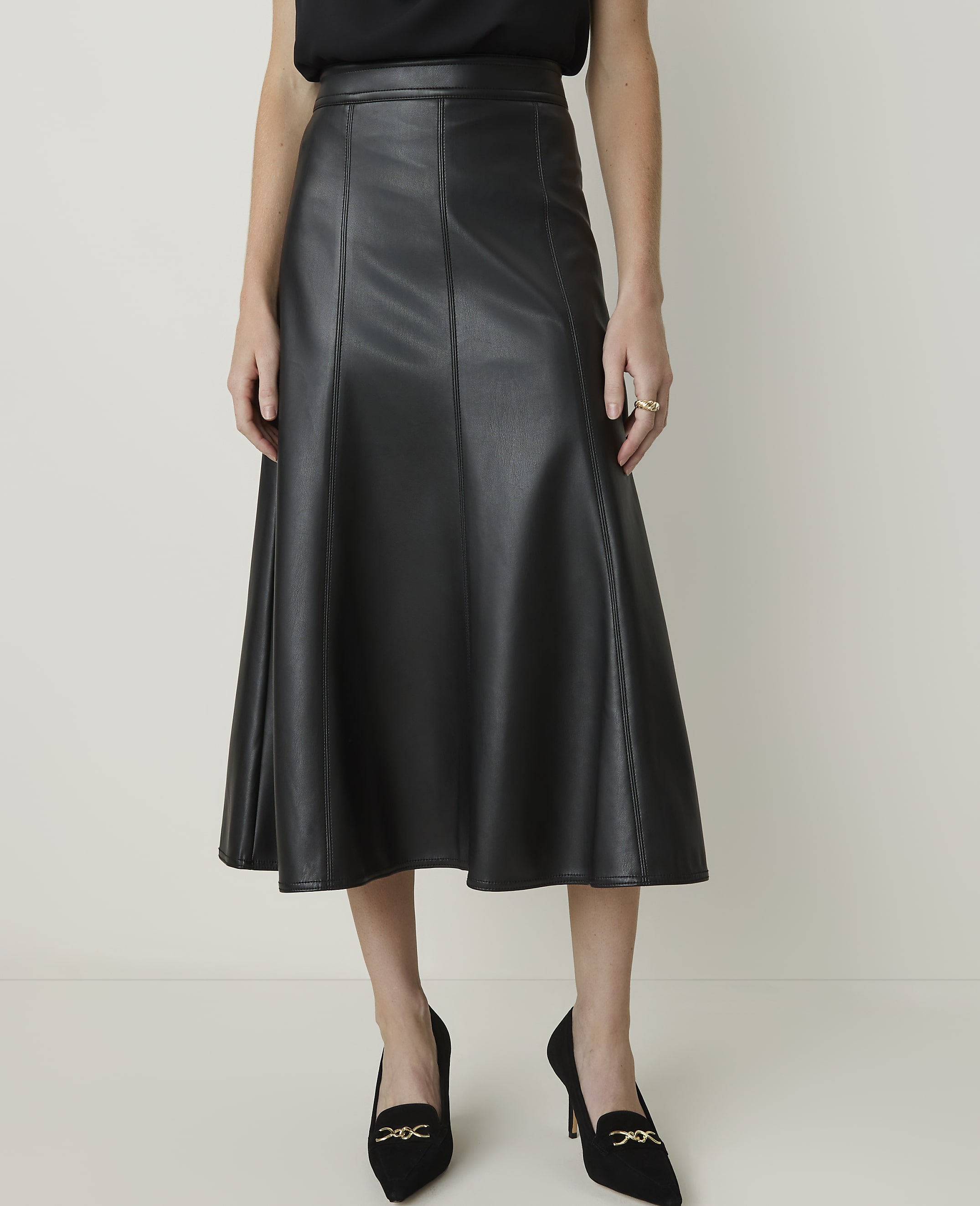 Full Midi Skirt in Faux Leather - thumbnail 3
