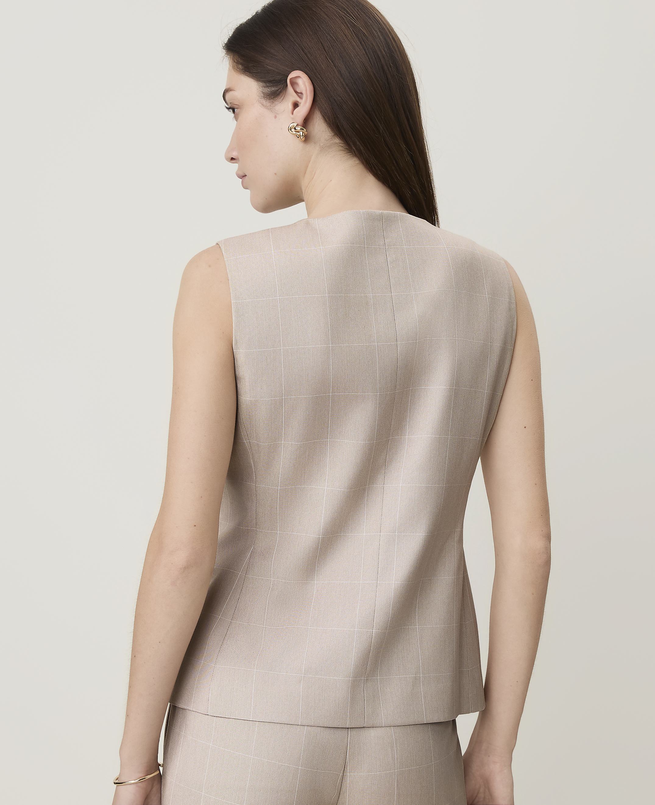 The Windowpane Long Crew Neck Vest in Classic Canvas - thumbnail 3