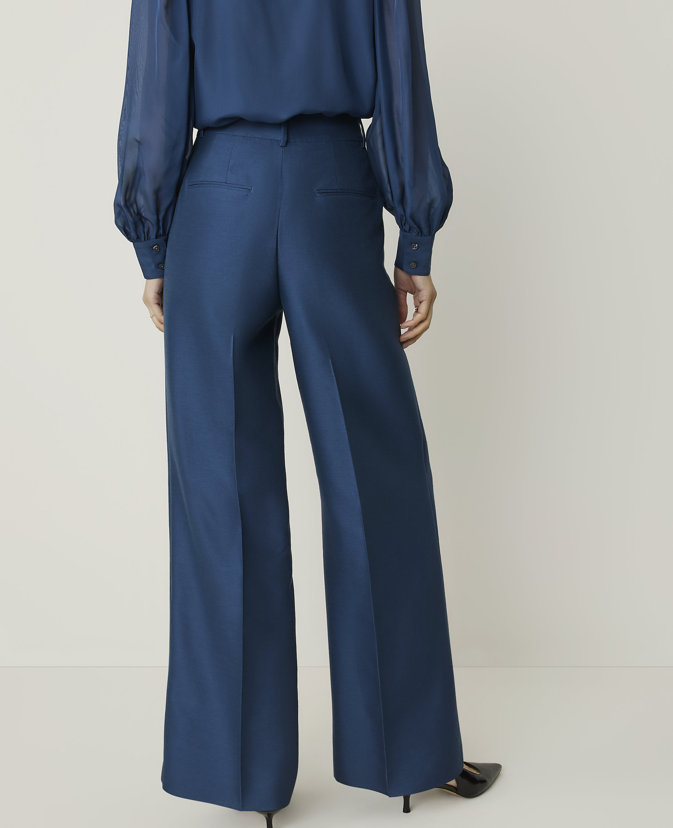 Studio Collection Wide-Leg Pant in Silk - thumbnail 4